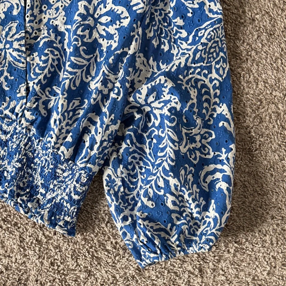 Blue and White Floral Smocked Cropped Waist Women's Top